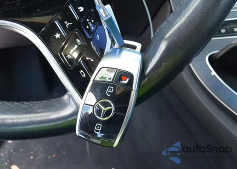 2021 Mercedes-Benz E 350 из США, поврежденный, VIN W1KZF8DB4MA912037